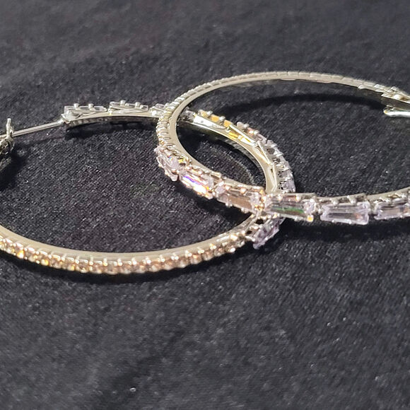 Stylish Silver Plated Hoop Earrings - Picture 6 of 11